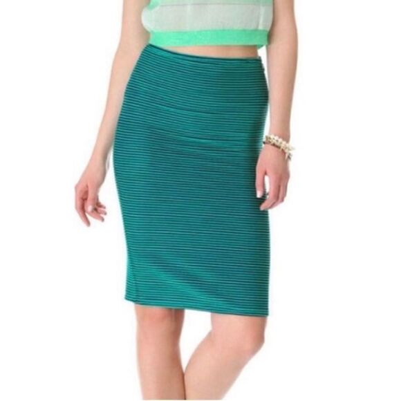 NWOT Opening Ceremony Textured Stretch Pencil Skirt - Picture 1 of 9